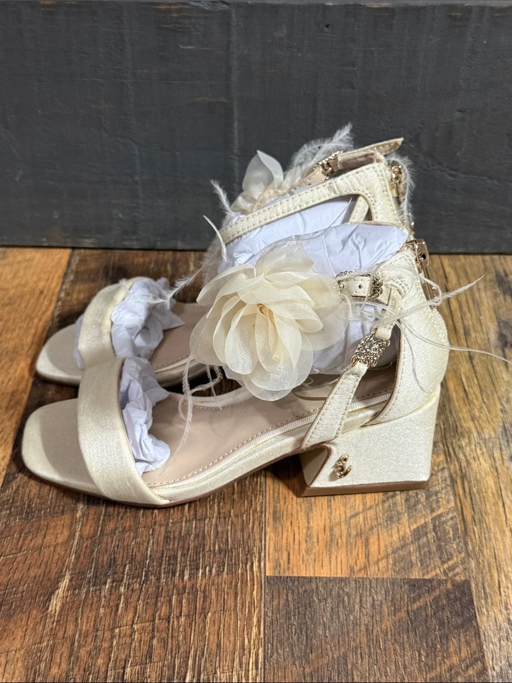 Sam Edelman Kids Delaney Rosa Ivory Floral Heels Sandals Size 11 NIB